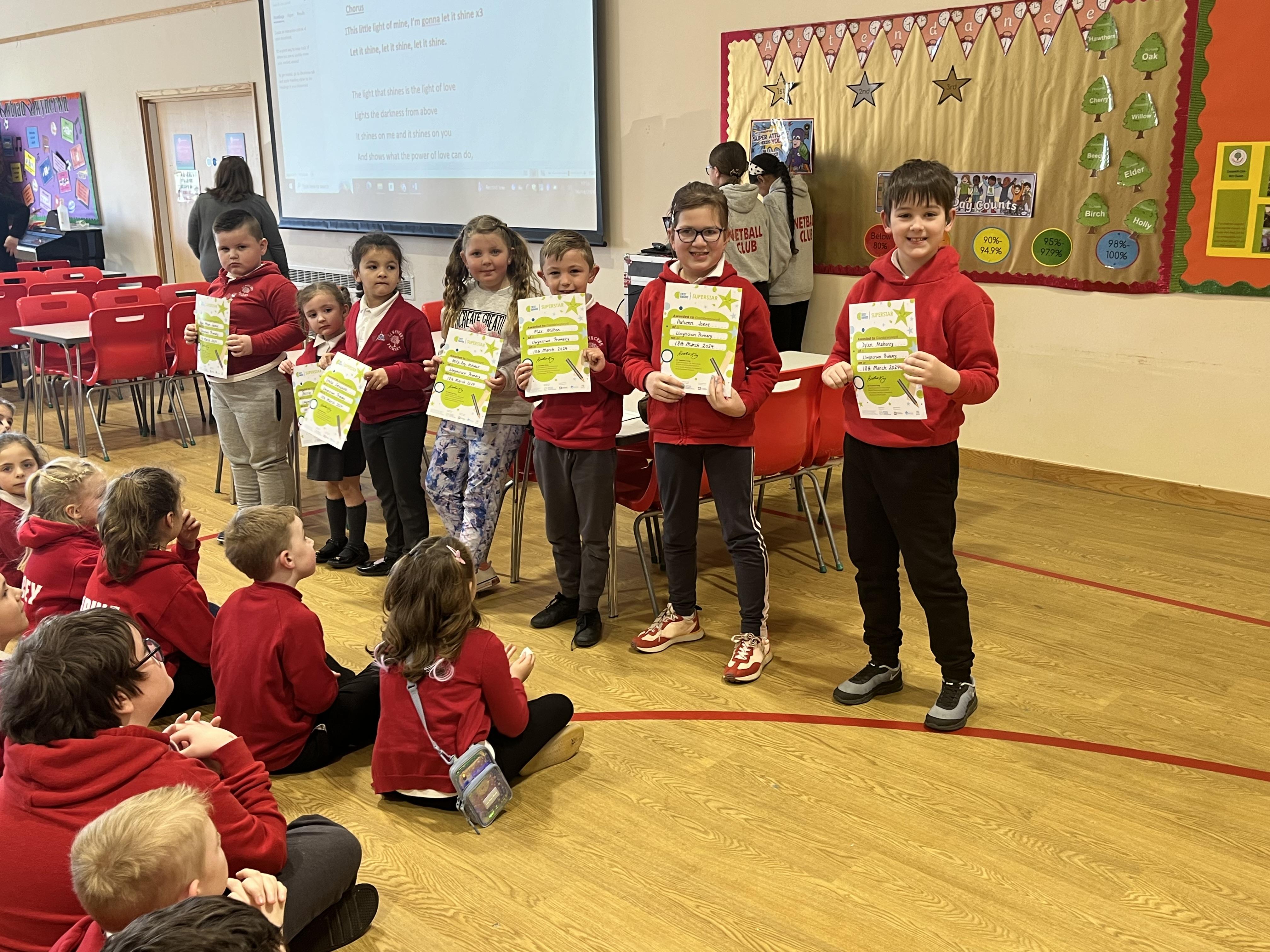 The children received their CREST award certificates. 4 weeks work with Techniquest. 